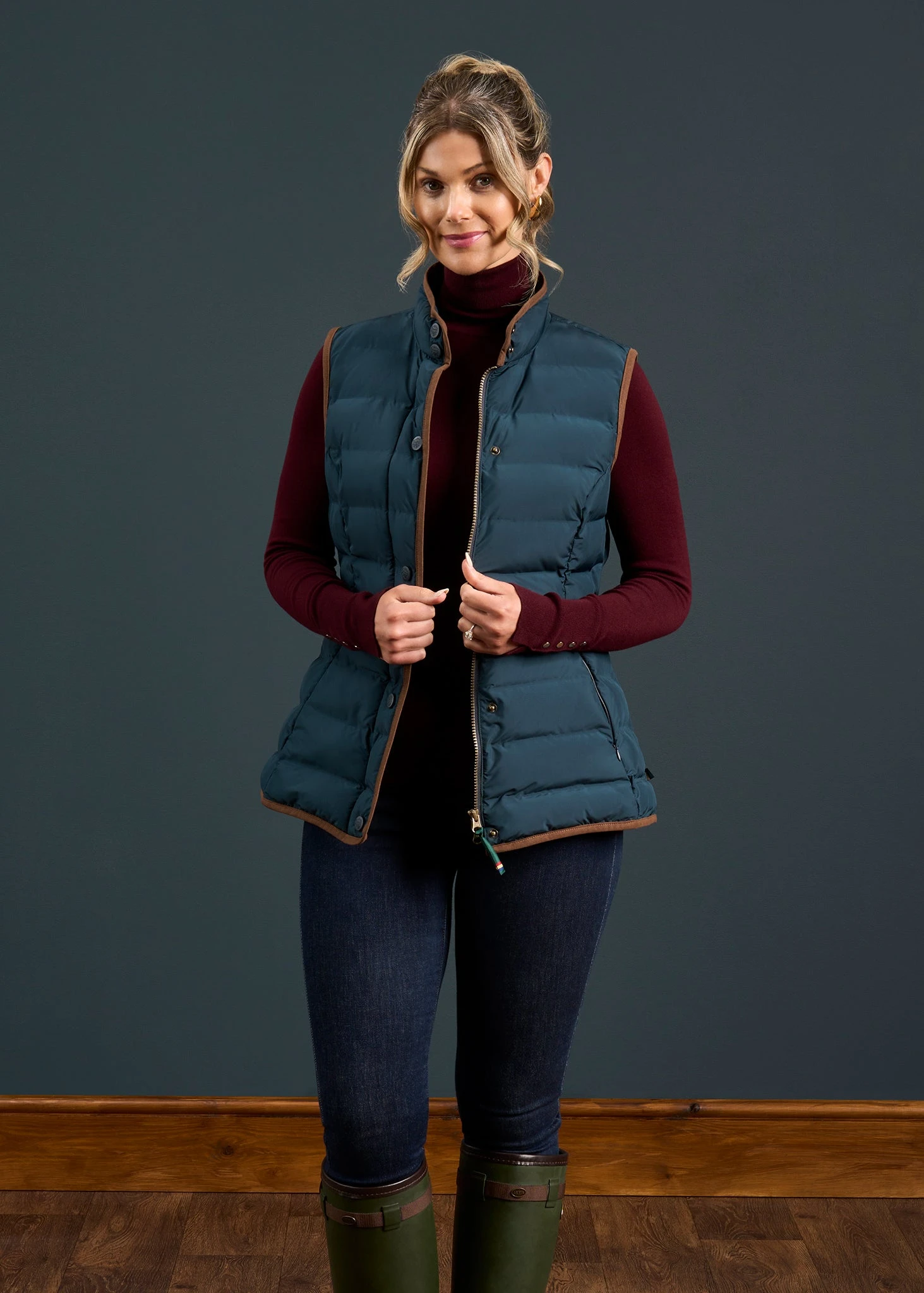 Calsall Ladies Quilted Gilet In Navy - Regular Fit 7 Calsall Ladies Quilted Gilet In Navy - Regular Fit - Image 5