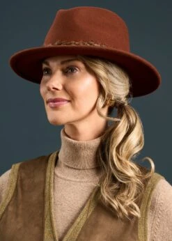 Combrook Ladies Tweed Shooting Waistcoat In Grove - Regular Fit -AlanPaine Shop Combrook Ladies Tweed Shooting Waistcoat Grove 4