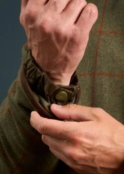 Combrook Men's Waterproof Tweed Coat In Reed - Regular Fit -AlanPaine Shop Combrook Mens Tweed Waterproof Shooting Coat Reed 6