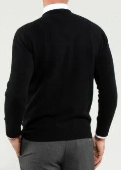 Hampshire Lambswool Jumper In Black - Classic Fit -AlanPaine Shop HampshireLambswoolSaddleShoulderBlackJumperImage2