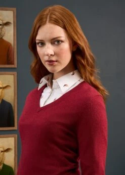 Isla Ladies Wool And Cashmere Vee Neck Jumper In Berry -AlanPaine Shop Isla Ladies Wool and Cashmere Vee Neck Berry 3