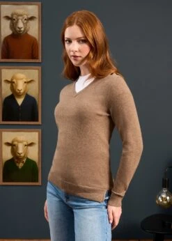 AlanPaine Shop 27 AlanPaine Shop -AlanPaine Shop Isla Ladies Wool and Cashmere Vee Pecan 5