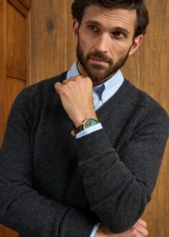 Kilsyth Men's Lambswool Jumper In Charcoal - Regular Fit -AlanPaine Shop Kilsyth Lambswool Vee Neck Jumper Charcoal 5