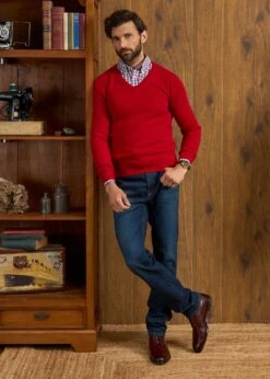 Kilsyth Men's Lambswool Jumper In Dubonnet - Regular Fit -AlanPaine Shop Kilsyth Lambswool Vee Neck Jumper Dubbonet 3