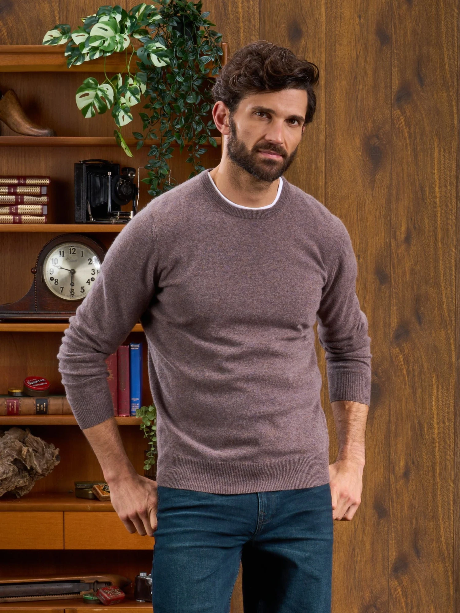 Men's Geelong Lambswool Crew Neck Jumper In Mahogany - Regular Fit 4 Men's Geelong Lambswool Crew Neck Jumper In Mahogany - Regular Fit - Image 2