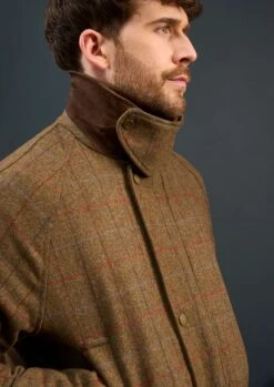 Surrey Waterproof Tweed Coat In Hawkswood - Shooting Fit -AlanPaine Shop Mens Tweed Coat Green Check 2 fotor 202509089915