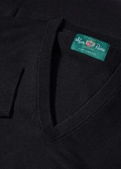 Millbreck Men's Merino Wool Jumper In Black - Regular Fit 5 Millbreck Men's Merino Wool Jumper In Black - Regular Fit -AlanPaine Shop Millbrook Merino Wool Jumper Vee Neck Black