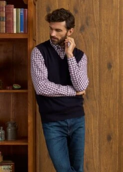 Norfolk Men's Lambswool Slipover In Navy - Classic Fit -AlanPaine Shop Norfolk Lambswool Knitted Slipover Dark Navy 3