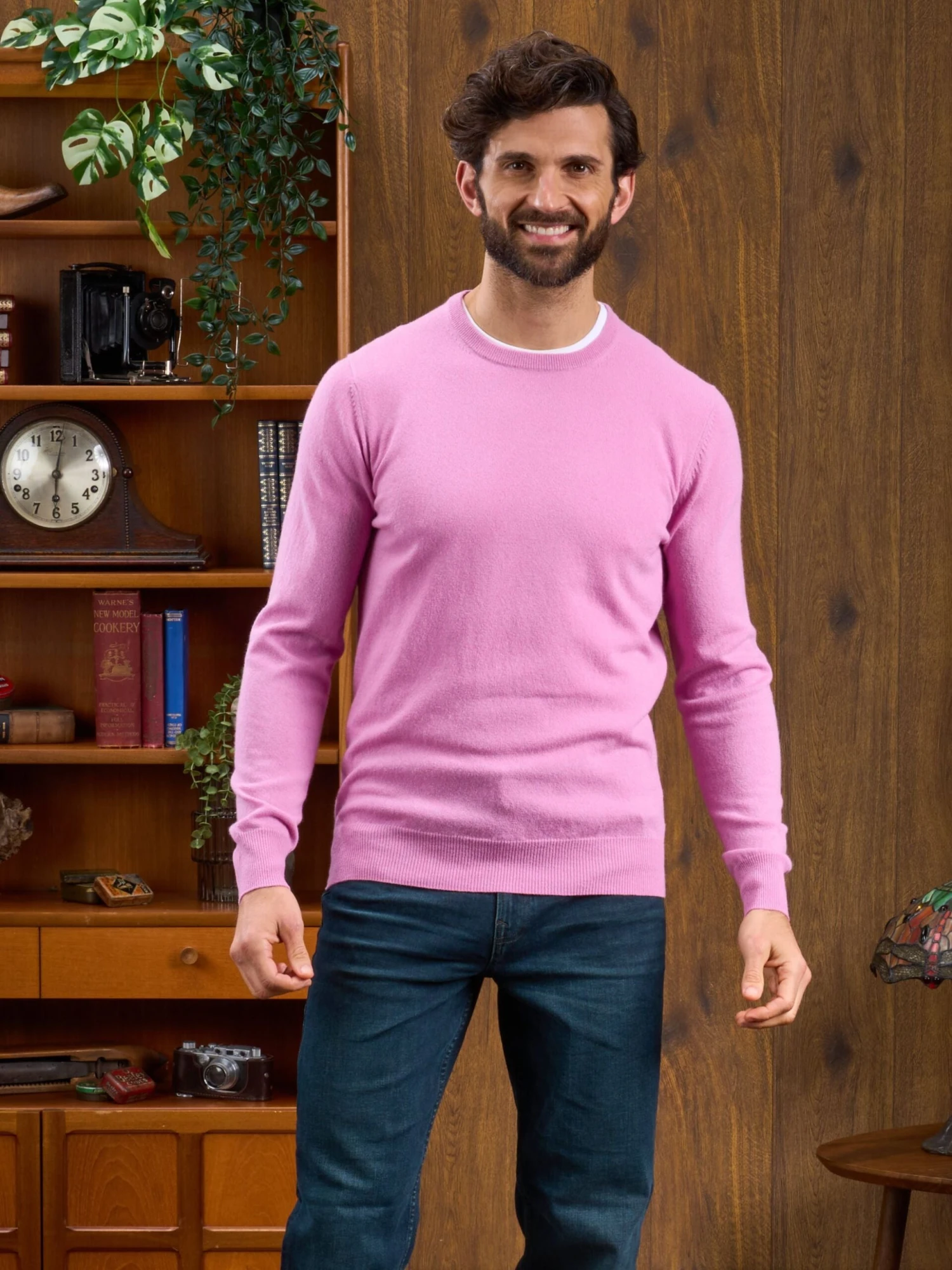 Men's Geelong Lambswool Crew Neck Jumper In Pink Haze - Regular Fit 4 Men's Geelong Lambswool Crew Neck Jumper In Pink Haze - Regular Fit - Image 2