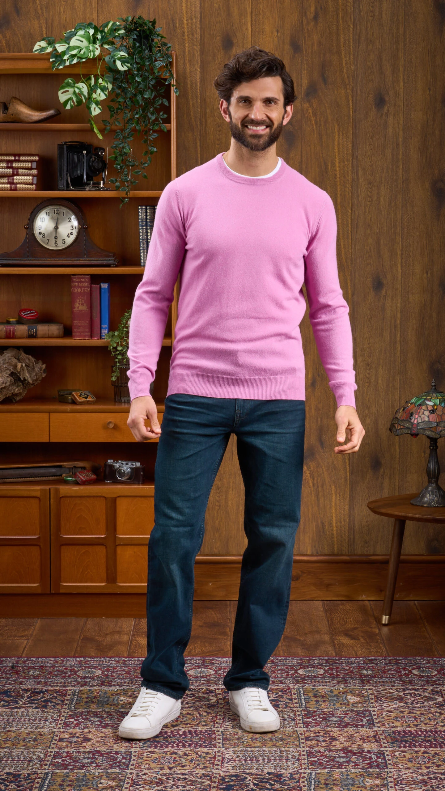 Men's Geelong Lambswool Crew Neck Jumper In Pink Haze - Regular Fit 5 Men's Geelong Lambswool Crew Neck Jumper In Pink Haze - Regular Fit - Image 3
