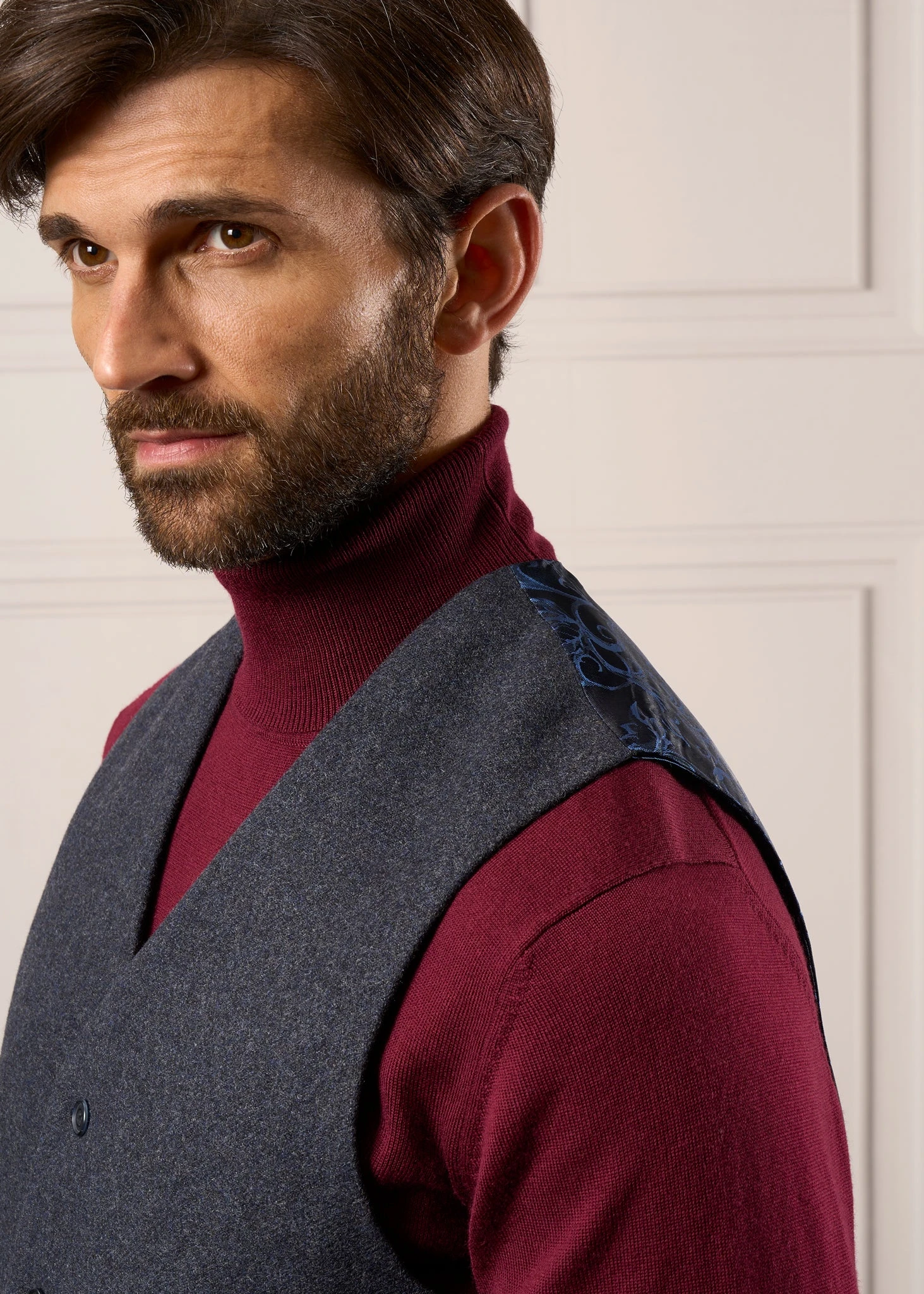 Surrey Men's Tweed Lined Country Waistcoat In Blue - Regular Fit 5 Surrey Men's Tweed Lined Country Waistcoat In Blue - Regular Fit - Image 3