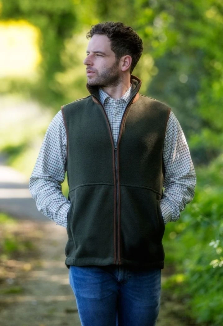Aylsham Men's Fleece Gilet In Green - Regular Fit 4 Aylsham Men's Fleece Gilet In Green - Regular Fit - Image 2