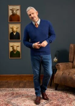 Hampshire Lambswool Jumper In Indigo - Classic Fit -AlanPaine Shop hampshire mens lambswool jumper indigo 2